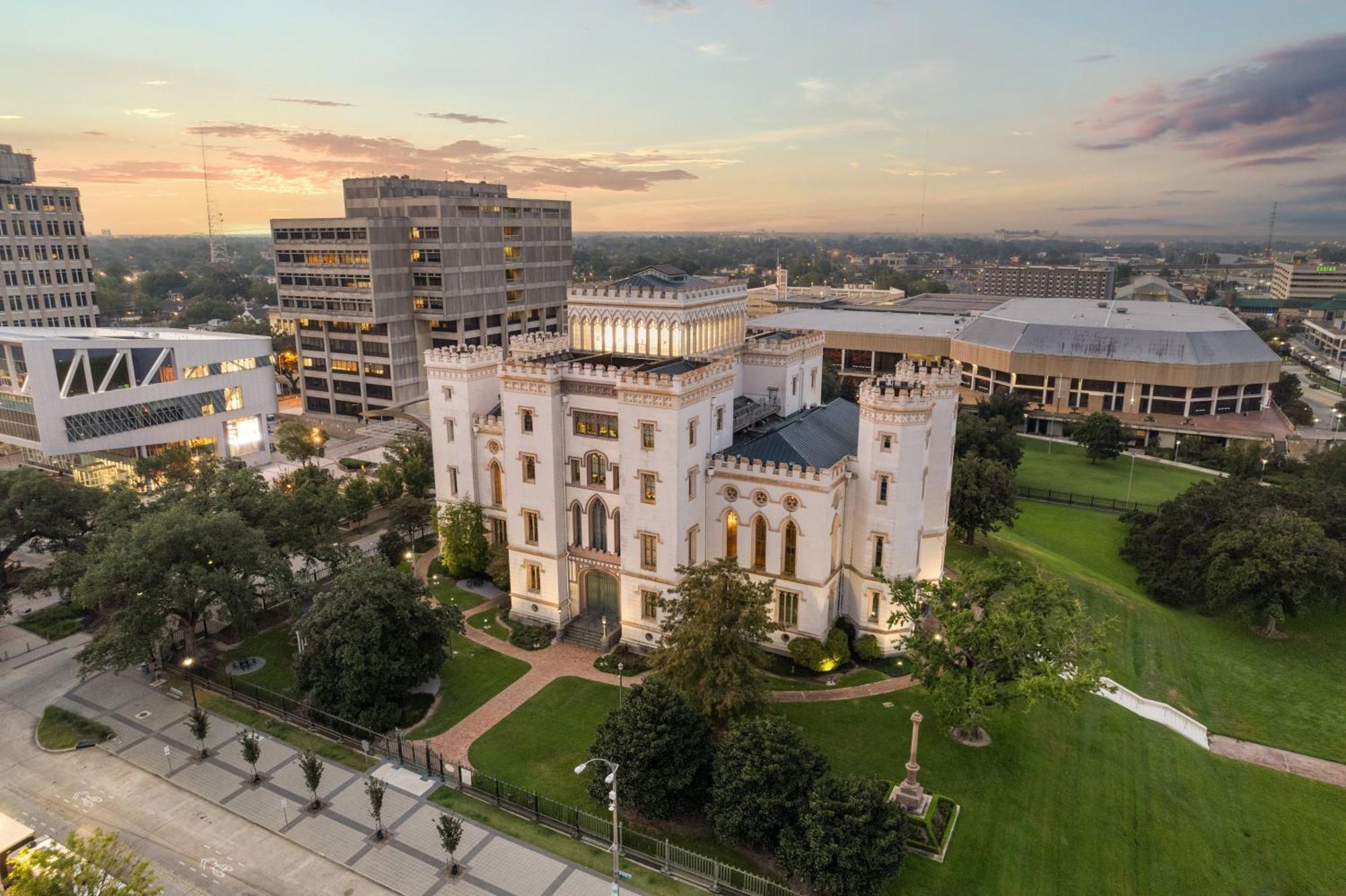 Hotel Indigo Baton Rouge Downtown By Ihg Bagian luar foto